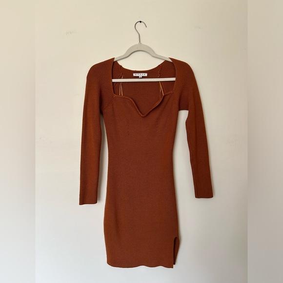 HYFVE Dresses & Skirts - HYFVE Rust Bodycon fitted Dress, size M